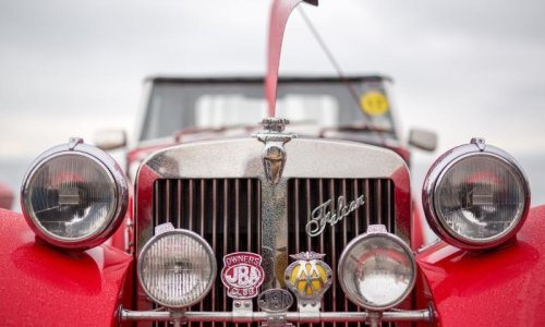 Izložba oldtimera uljepšala Opatiju za blagdane