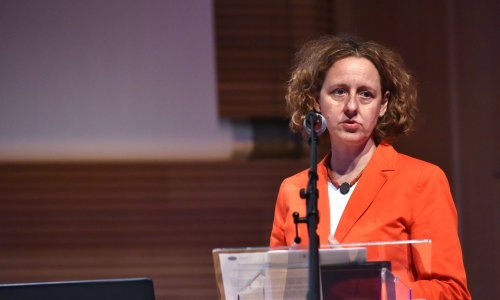 Obuljen Koržinek: Borba protiv dezinformacija u fokus stavlja profesionalno novinarstvo