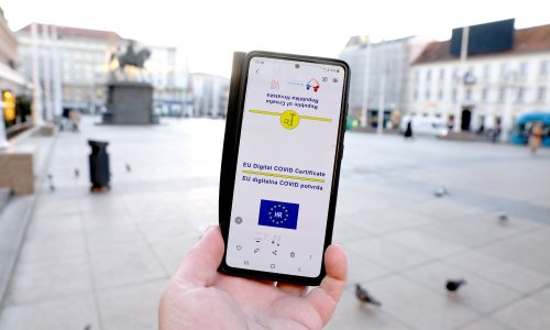 EU: Pravila o covid potvrdama na snazi još godinu dana