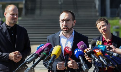 Tomašević: Ugostitelj koji duguje Gradu novac ne može dobiti gradski lokal u najam, pa onda ne može ni Cibona koncesiju za dvoranu