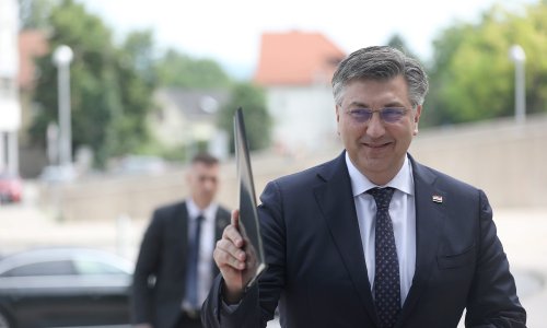 Cijelo popodne su vijećali, no nove mjere za obuzdavanje cijena goriva stižu tek u ponedjeljak: Objavit će ih Plenković