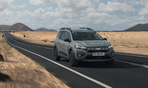 [FOTO/VIDEO] Dacia predstavlja novi vizualni identitet, konceptni Manifesto, Duster 'Mat Edition' i Hybrid 140 motor