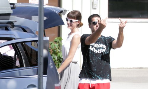 [FOTO/VIDEO] Pogledajte trenutak kada je 25 Torcidaša pušteno iz Remetinca; bilo je pjesme, pokazivanja srednjeg prsta...