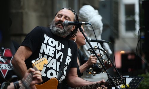 Legendarni bend Zabranjeno pušenje predstavio novi album, najavili i veliki koncert