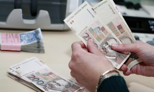 Lani prvi suficit opće države, javni dug pao