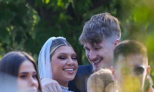 Dina Dragija i Tin Jedvaj podijelili još neviđene fotografije sa svog bajkovitog vjenčanja