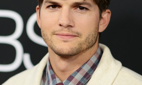 Ashton Kutcher otkrio detalje tajnog vjenčanja s Milom