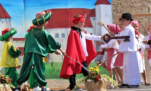 Stari đurđevački grad nikad nije bio osvojen zahvaljujući bacanju pjetlića, a Podravci će tu legendu obilježiti najmasovnijim scenskim spektaklom