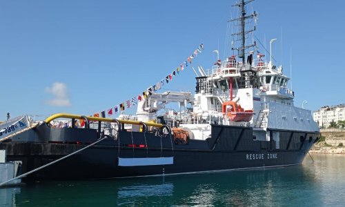 Ukrajinci uništili ruski tegljač protubrodskim raketama koje su stigle sa Zapada, Zmijski otok ostao bez oružja?