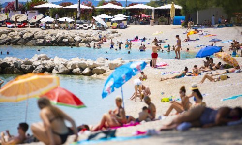 'Turizam u Hrvatskoj sve bliže rezultatima prije pandemije, od početka godine ostvareno 95 posto noćenja iz 2019.'