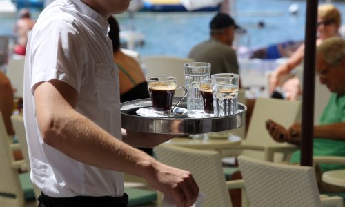 Nakon peticije s 12.000 potpisa radi povećanja poreznog limita, Marić primio studente. Hoće li im omogućiti da rade već ovu sezonu?