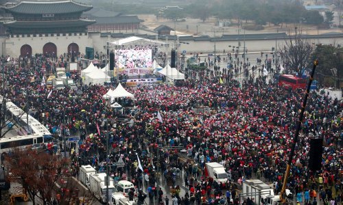 Koreanci već peti tjedan ruše predsjednicu