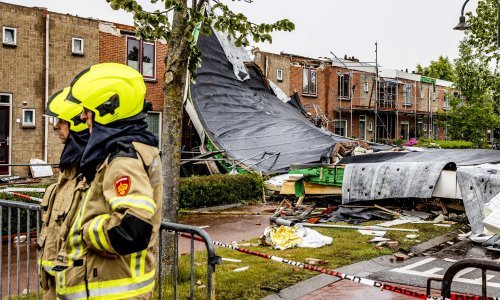 [FOTO/VIDEO] Tornado poharao nekoliko ulica u Nizozemskoj, poginula jedna osoba. Pogledajte tu grdosiju