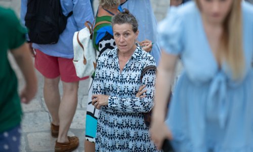 [FOTO] Frances McDormand sa suprugom prošetala po Dubrovniku