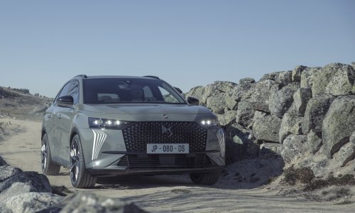 [FOTO/VIDEO] DS Automobiles predstavio novi DS 7: Udobnost i plug-in pogonske jedinice od 225 do 360 KS