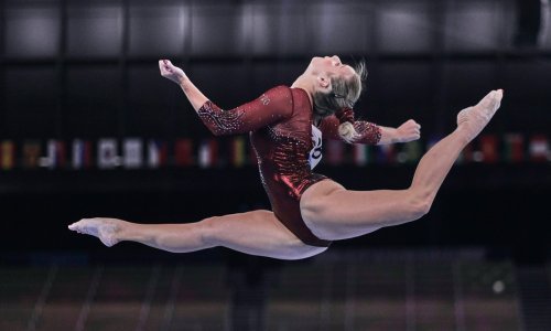 Hrvatske gimnastičarke ostale bez medalja; Tijana Korent završila je peta, dok je Ana Đerek zauzela dva šesta mjesta...