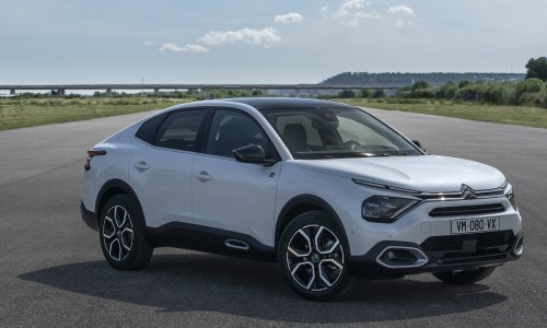 [FOTO/VIDEO] Ovo su novi Citroën ë-C4 X i C4 X: Fastback sa stilom limuzine i SUV stavom