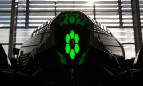 Električni hiperautomobil iz Singapura napada Rimca