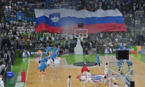 [FOTO] Slovenci zvižducima dočekali hrvatske košarkaše, ali drugačije nismo ni očekivali