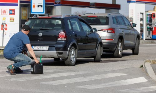 Od utorka moguć strelovit skok cijena benzina i dizela, Vlada na stolu ima ove tri opcije