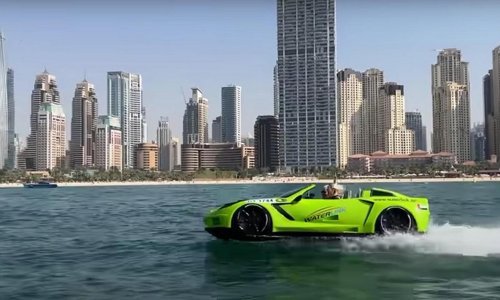 Morem možete jurcati u Corvetti. Ali u Dubaiju