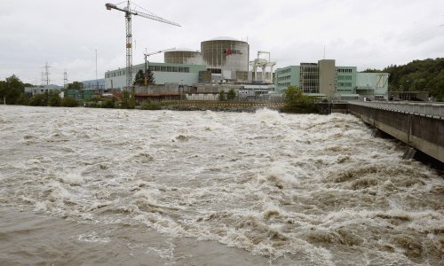 Švicarci na referendumu odlučuju o nuklearkama