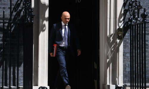 Johnson u teškoj situaciji nakon ostavki ministara