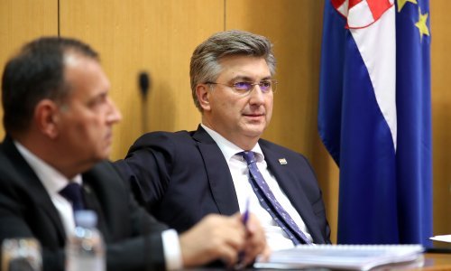 Plenković oporbi: Ministar Beroš ima moju punu potporu
