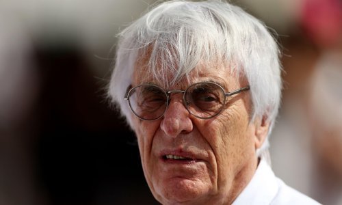 Nakon šokantne izjave da je 'Putin osoba prve klase za koju bi primio metak' Ecclestone povukao ručnu