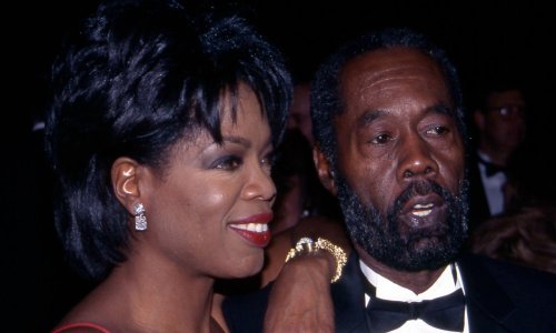 Oprah Winfrey dirljivom porukom zauvijek se oprostila od oca Vernona: 'Bila sam uz njega kad je posljednji put udahnuo'