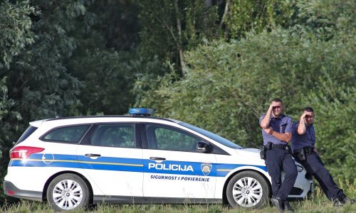 Policija kod Osijeka ulovila sedmoricu pijanih vozača bicikla, a jedan je napuhao nevjerojatnih 4,09 promila