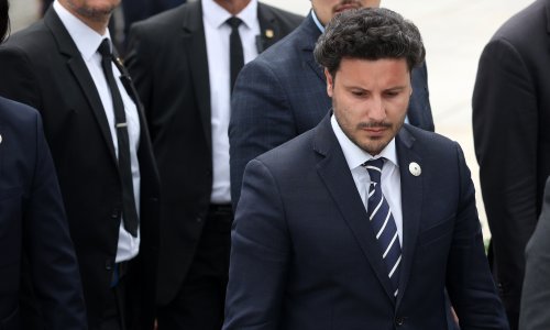 Javnost u BiH šokirana zbog izjave crnogorskog premijera u Srebrenici; Abazović se kasnije ispričao