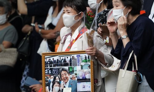 [FOTO] Japan se oprašta od ubijenog Shinza Abea, najdugovječnijeg japanskog premijera