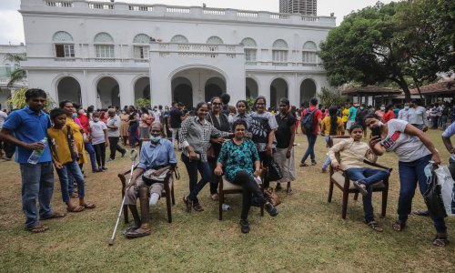 Predsjednik Šri Lanke u panici od rulje pobjegao na Maldive, građani čekaju njegovu ostavku