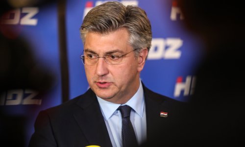 Plenković ustvrdio da je koalicija stabilna, osvrnuo se i na napise da je ministrica Vučković pogodovala Tolušiću