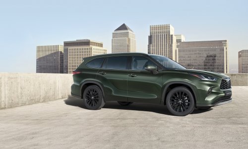 [FOTO] Toyota osvježila Highlander: Veliki SUV sa sedam sjedala dobio novi izgled i pametne tehnologije