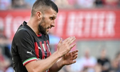 [VIDEO] Ne znamo što je ljepše i lucidnije; Rebićeva asistencija petom ili Giroudov pogodak?