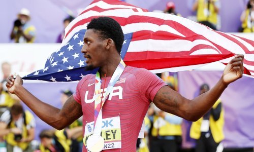 Amerikanci ponovili 1991. godinu, a novi svjetski prvak, koji je promijenio disciplinu i zlato uzeo u zadnjih pet metara, sjetio se teškog djetinjstva