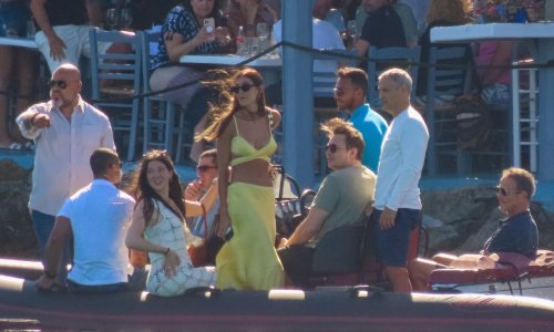 Elon Musk u društvu zgodne brinete stigao na Mikonos; evo tko je ona