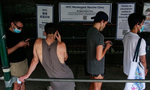 [FOTO] New York postao epicentar majmunskih boginja, čeka se u dugim redovima za cjepivo