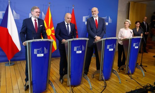 Povijesni trenutak: Sjeverna Makedonija i Albanija počinju pristupne pregovore s Europskom unijom