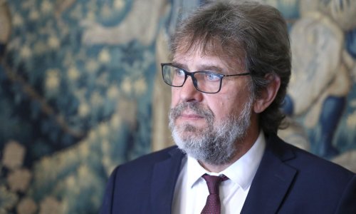 Čelnik hrvatske manjine: 'DSHV ne pristaje na to da bude uvučen u novi val narušavanja odnosa Hrvatske i Srbije'