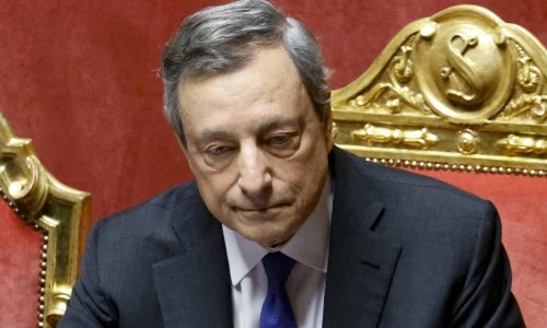 Draghi kaže da je spreman ostati premijer