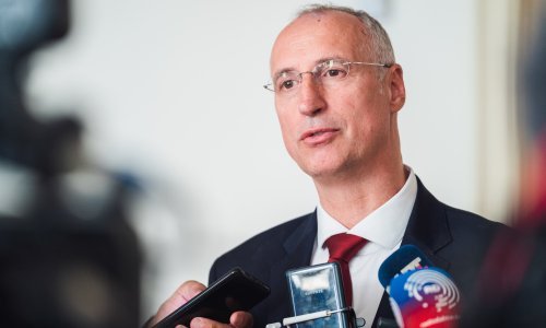 Žestok odgovor Ministarstva kulture: 'Bilo bi dobro da se Puljak upozna s vođenjem grada, Split bankomate u staroj jezgri mora sam ukloniti'