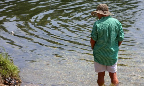 Stiže vrhunac toplinskog vala: Liječnici savjetuju kako se zaštititi od vrućine i što treba izbjegavati