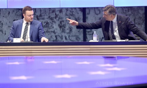 Vlada donijela memorandum u vezi minusa na tekućim računima, evo kako će građanima pomoći u otplati dugova