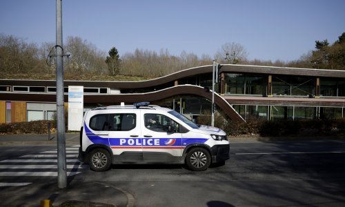 Tragedija u Francuskoj: Dijete preminulo u vrućem automobilu, otac ga zaboravio ostaviti u vrtiću