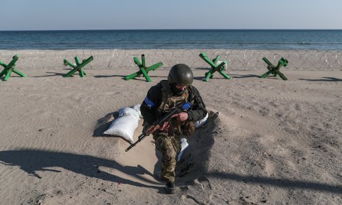 Trojica kupača poginula u Odesi u eksploziji naprave. Duž obale postavljene mine