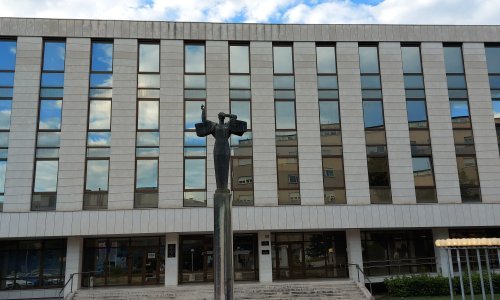 Optužen zbog pokušaja silovanja, prijetnje i sprječavanja dokazivanja