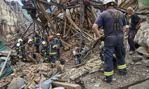 [FOTO] Veliki raketni udar na jug Ukrajine, napadnuta luka